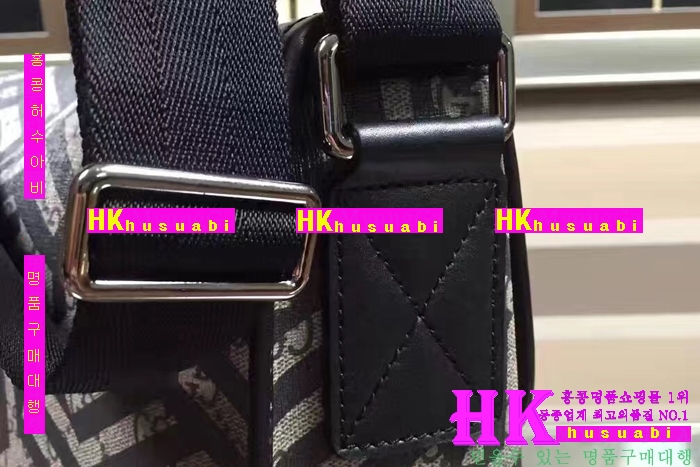 NEW ���� �Ż� ������ ũ�ν��� GU170331-94