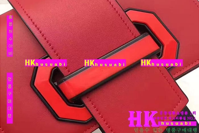 �ڹ̷��ޡ�NEW ����� �Ż� ������ ũ�ν��� PA170405-21