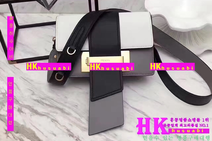 �ڹ̷��ޡ�NEW ����� �Ż� ������ ũ�ν��� PA170405-14