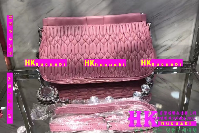 NEW �̿�̿� �Ż� ������ ũ�ν��� MIU170413-42