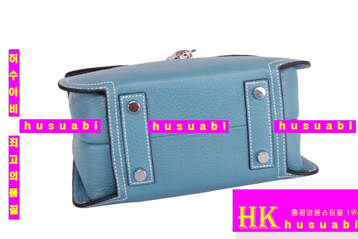 �����޽� �̸��� ũ�ν��� HE0148-7