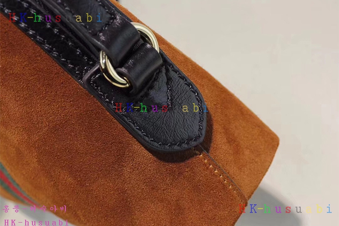 �ڹ̷��ޡ� ���� �Ż� ũ�ν��� GU499621-9