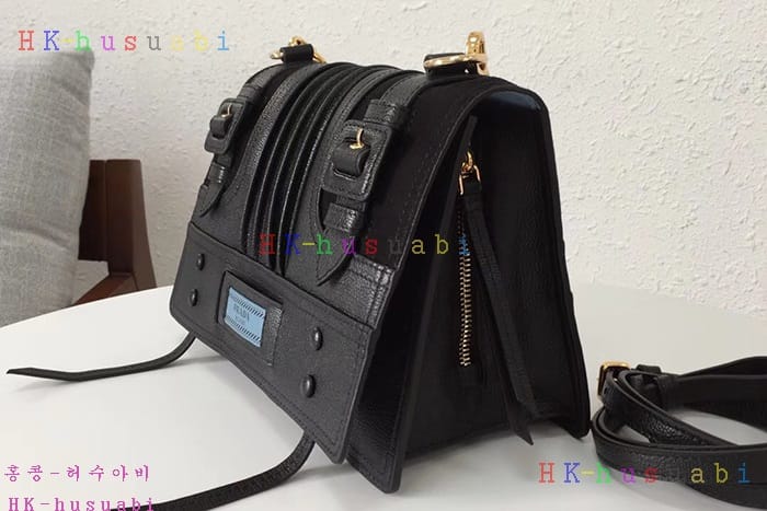 �ڹ̷��ޡ� ����� ��Ƽ�Ϲ� PR1BD093-2
