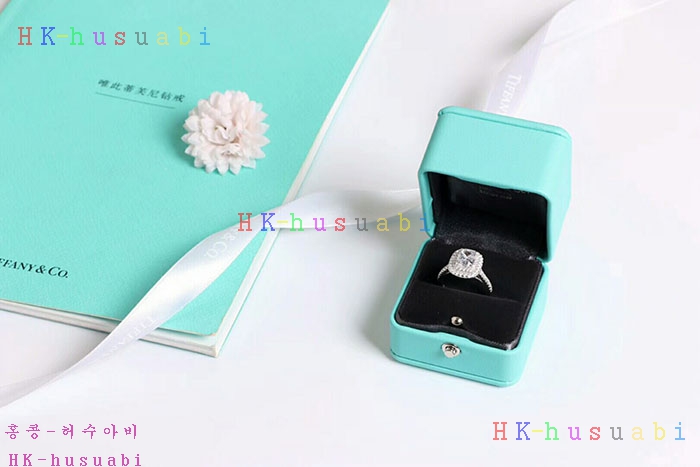 NEW Tiffany Ƽ�Ĵ� �Ż� ���� TF59622