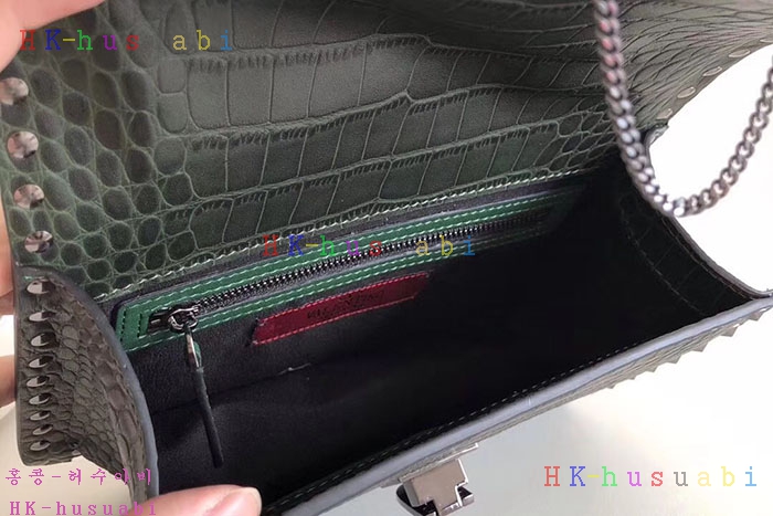 �ڹ̷��ޡ� �߷�Ƽ�� �Ż� ü�ι� V 2A037A