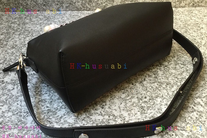 �ڹ̷��ޡ�  ��� ���̴����̹� F 8BL124