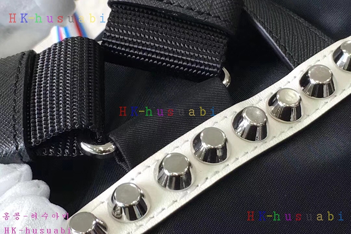 �ڹ̷��ޡ� ����� ���͵� ���� PR 1BZ811-3