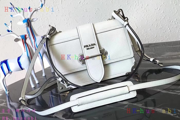 �ڹ̷��ޡ� ����� ī�̿� ����� PR 1BD095 -4