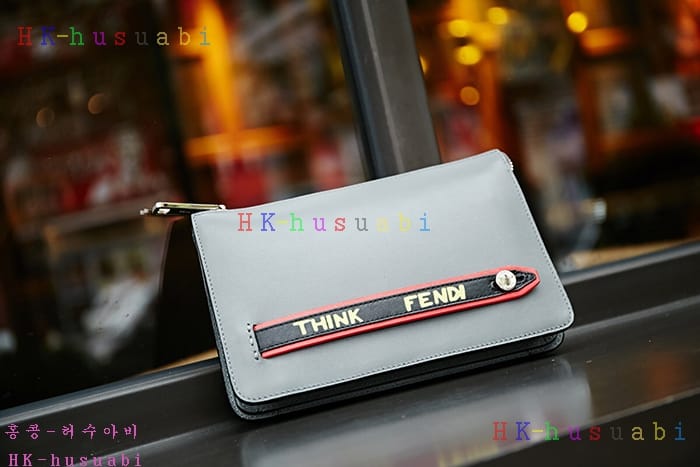 �ڹ̷��ޡ� ��� �Ż� Ŭ��ġ�� F0446