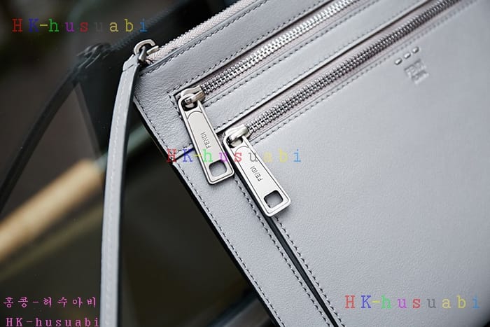 �ڹ̷��ޡ� ��� �Ż� Ŭ��ġ�� F0445