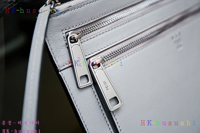 �ڹ̷��ޡ� ��� �Ż� Ŭ��ġ�� F0445