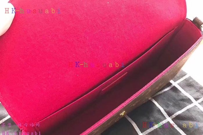 �ڹ̷��ޡ� ���̺��� ����Ʈ �縮�� M64065