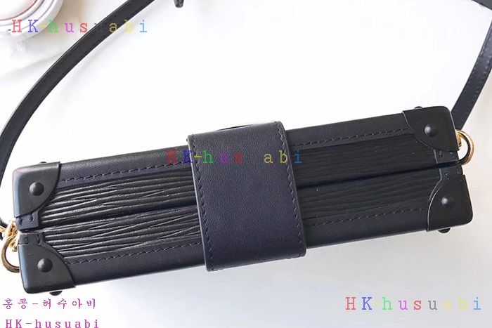 �ڹ̷��ޡ� ���̺��� �ڶ�� ��  M54650-7