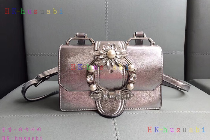 �ڹ̷��ޡ� �̿�̿� ����� �����  MU 5BH609