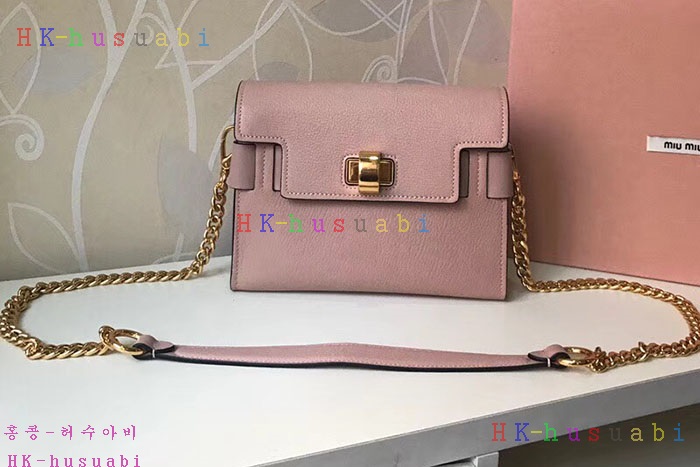�ڹ̷��ޡ� �̿�̿� Ŭ�� ��Ʈ�� ü�μ���� 5BD059