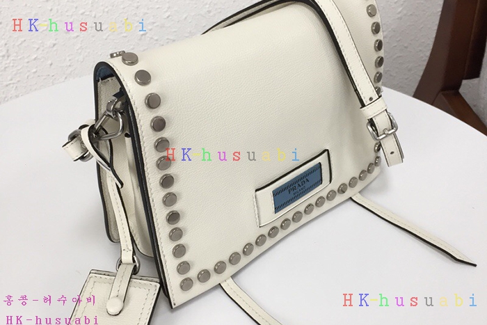 �ڹ̷��ޡ� ����� ���� ����Ʈ ��Ƽ�� ����� PR 1BD082-4