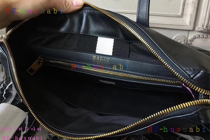 �ڹ̷��ޡ� �߸� �Ż� �������� BL85088