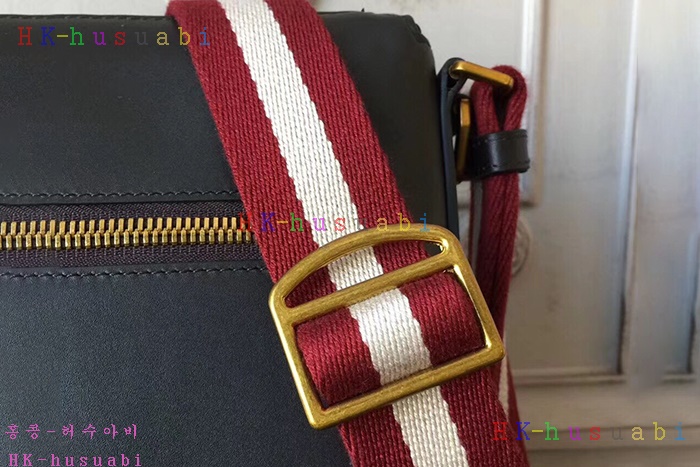 �ڹ̷��ޡ� �߸� ������ ũ�ν��� BL68088