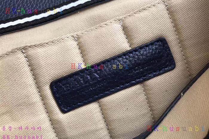 �ڹ̷��ޡ� �߸� ������ ũ�ν��� BL766950