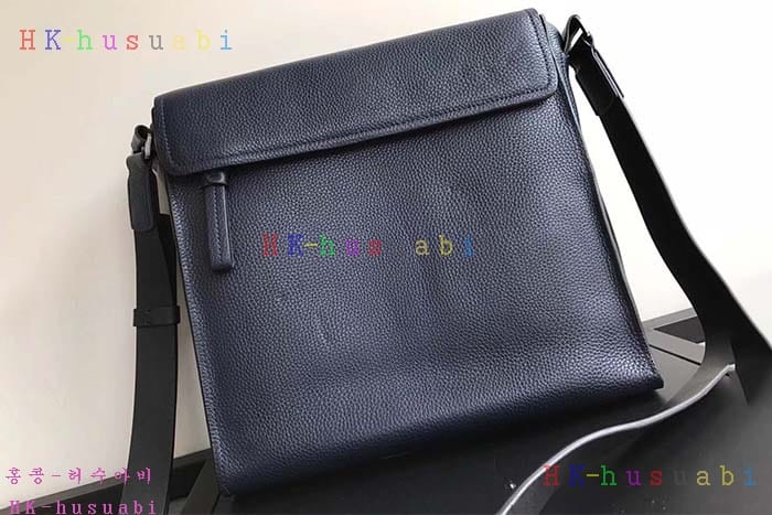 �ڹ̷��ޡ� �߸� ������ ũ�ν��� BL766950