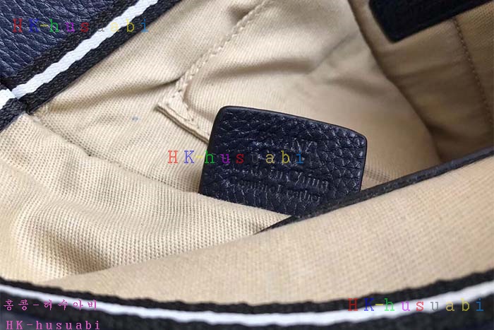 �ڹ̷��ޡ� �߸� ������ ũ�ν��� BL766950