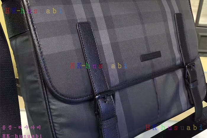 �ڹ̷��ޡ� ������ �Ż� ũ�ν��� BB68066