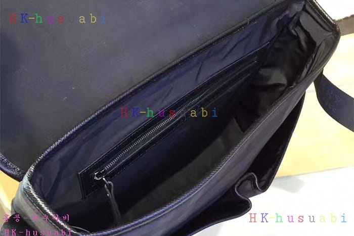 �ڹ̷��ޡ� ������ �Ż� ũ�ν��� BB68066