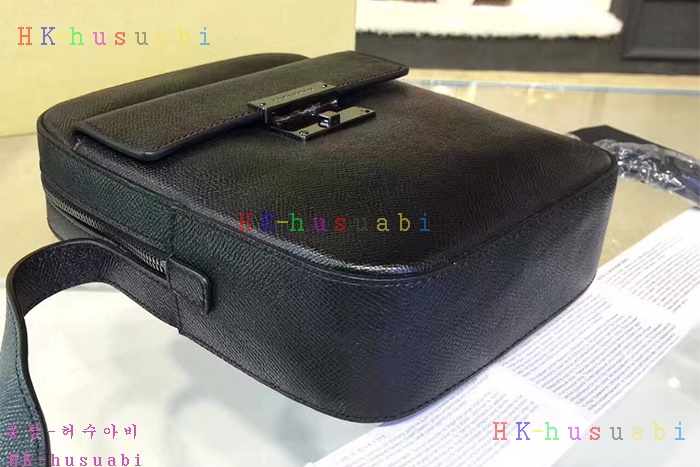 �ڹ̷��ޡ� ��ü�����ٳ� ũ�ν��� DD5808077