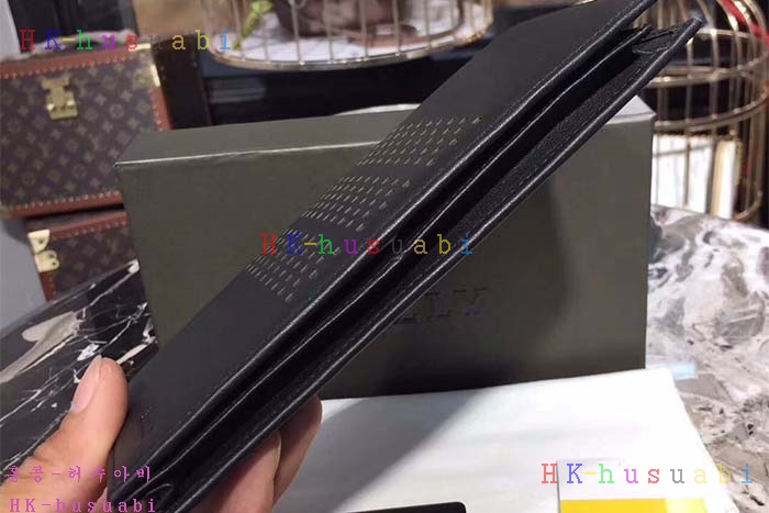 �ڹ̷��ޡ� �߸� ���� ������  BL261068C