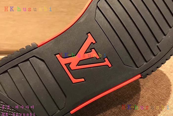 NEW 2018SS ���̺��� ������ ����Ŀ�� LV778413
