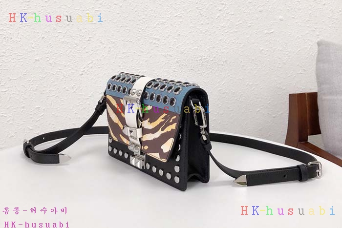 �ڹ̷��ޡ�2018SS  ����� ���͵� ��Ƽ ����� P 1BD121-2