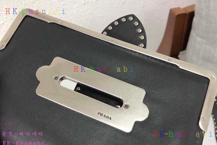 �ڹ̷��ޡ�2018SS  ����� ī�̿� ����� P 1BD045
