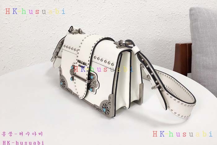 �ڹ̷��ޡ�2018SS  ����� ī�̿� ����� P 1BD045-4