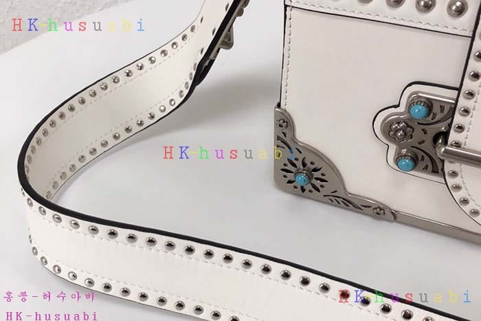 �ڹ̷��ޡ�2018SS  ����� ī�̿� ����� P 1BD045-4