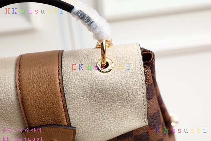 �ڹ̷��ޡ� 2018SS ���̺��� Ŭ��ư ���� N42259