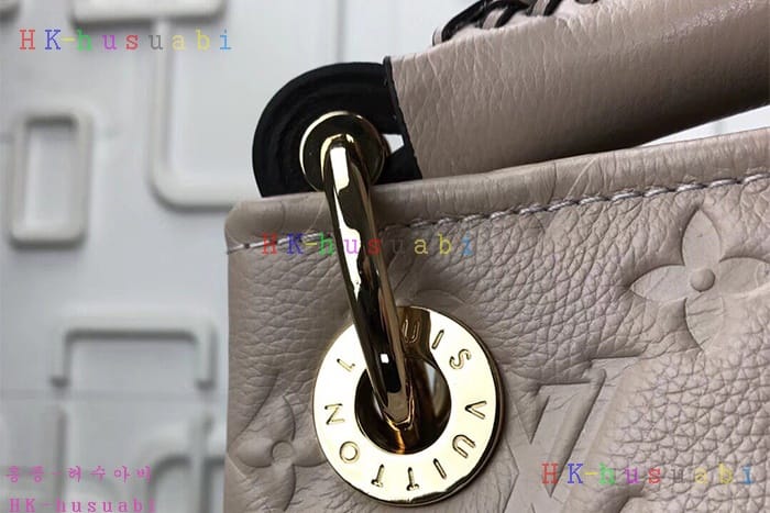 �ڹ̷��ޡ� ���̺��� �������� ��ġ M94171
