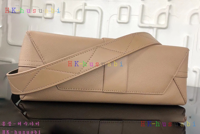 �ڹ̷��ޡ� ���̺��� ������ �ڵ�� M54268