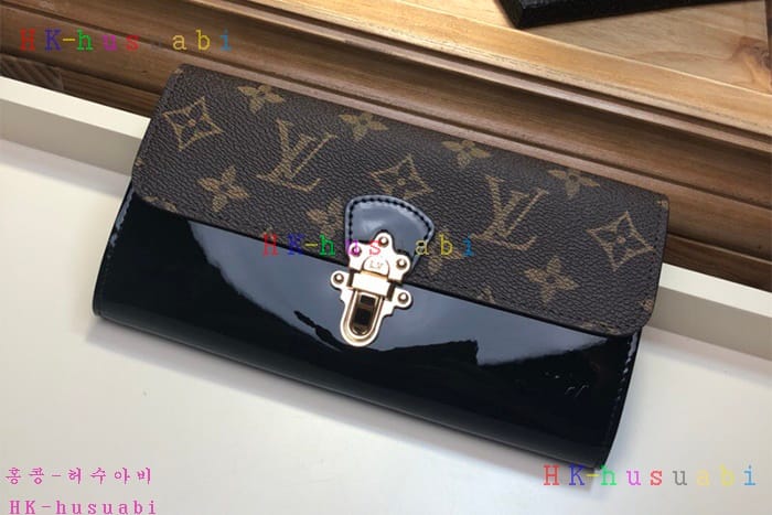 �ڹ̷��ޡ� ���̺��� ü����� ���� M62558