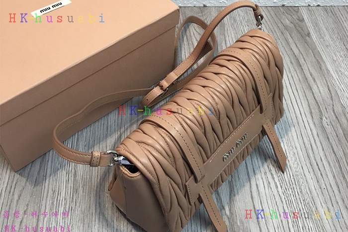 �ڹ̷��ޡ� 2018SS �̿�̿� ���׶�쎼 ����� MM 5BD076#-4