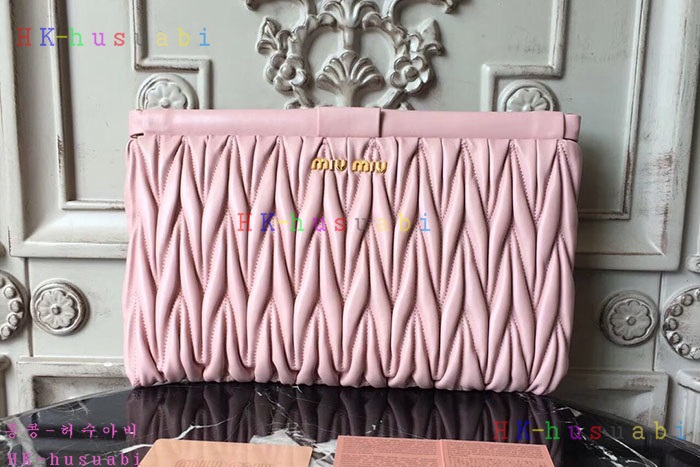 �ڹ̷��ޡ� �̿�̿� ���׶� Ŭ��ġ  RP0390-3