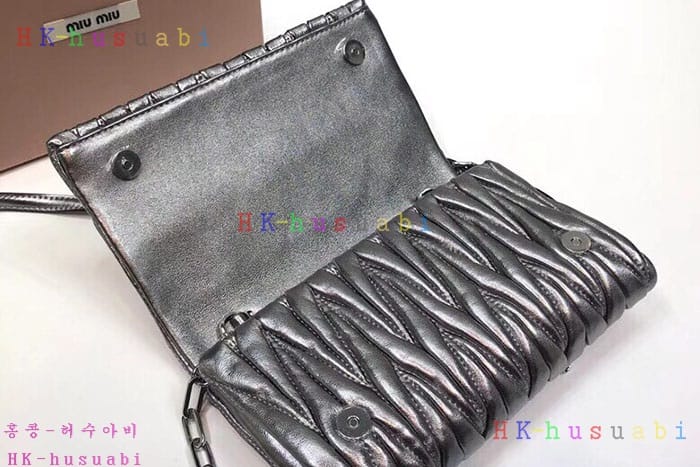 �ڹ̷��ޡ� �̿�̿� ���׶� Ŭ��ġ������  MM 5BH017