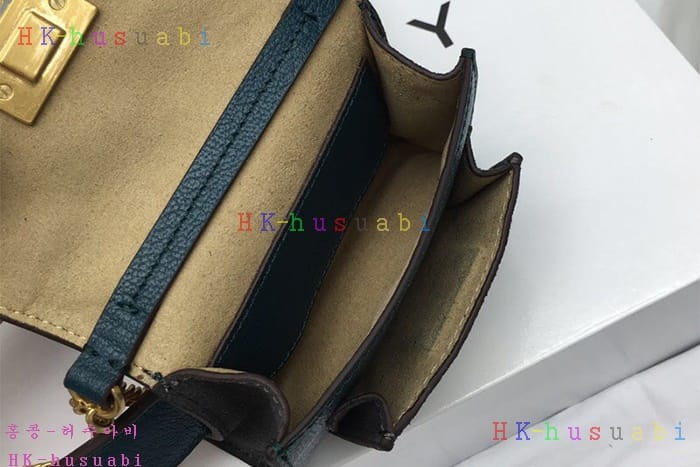 �ڹ̷��ޡ� ����� GV3 ũ�ν��� ���� GV 50100-3