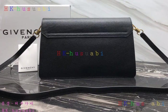 �ڹ̷��ޡ� ����� GV3 ũ�ν��� GV 50101-4