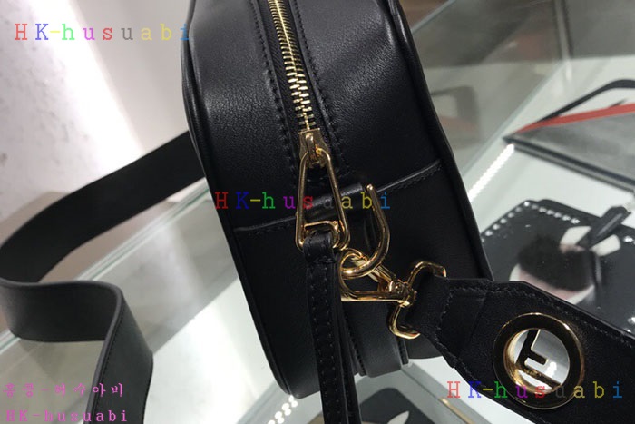 �ڹ̷��ޡ� ��� ī�޶�� �Ż�  FD 83447-2