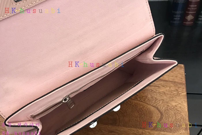 �ڹ̷��ޡ� ���̺��� Ʈ����Ʈ��  LV M54617