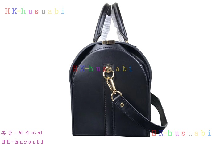 �ڹ̷��ޡ� ���̺��� ���ǵ� ���͹� M53041