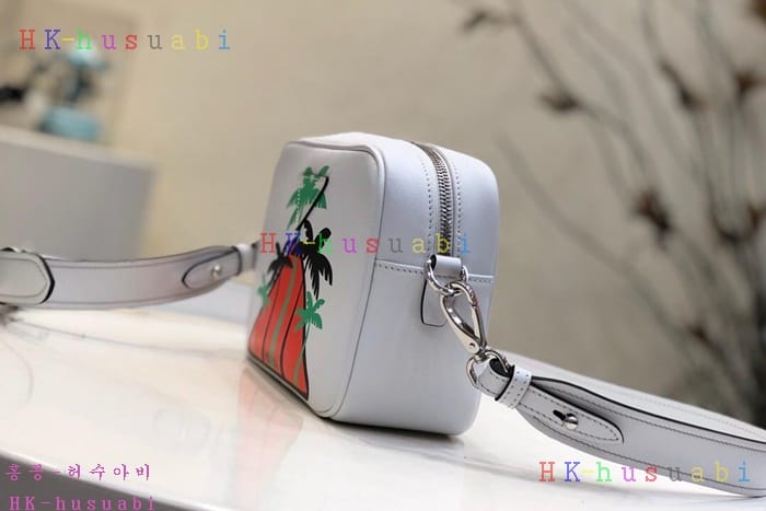�ڹ̷��ޡ� ����� �ڹ�����Ʈ ī�޶�� P  1BH093