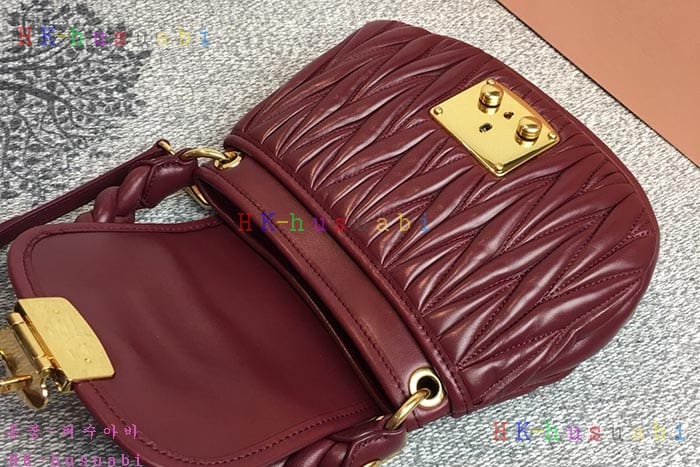 �ڹ̷��ޡ� �̿�̿� ���׶�� ����� M 5BH111-3