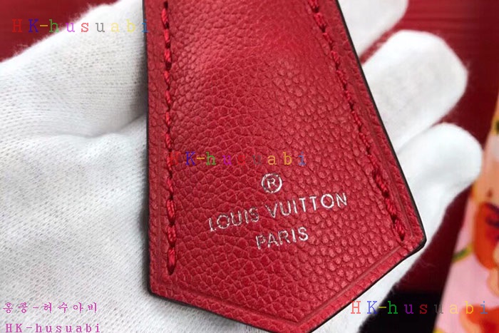 �ڹ̷��ޡڷ��̺��� ���� �ٴ� ��Ʈ�� M51239-2