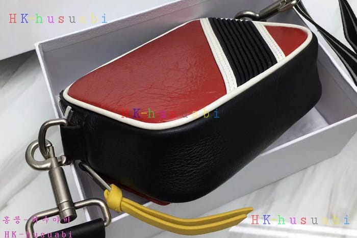 �ڹ̷��ޡ� ����� ī�޶��  GV 29916-2